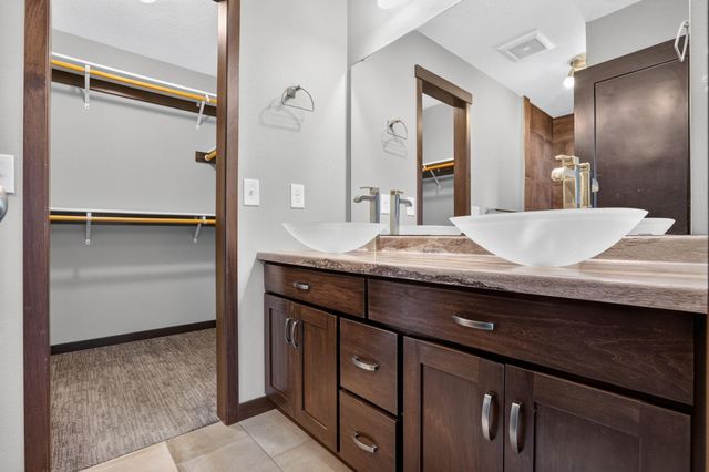 1587 Prairie View Lane NE, Sauk Rapids, MN 56379