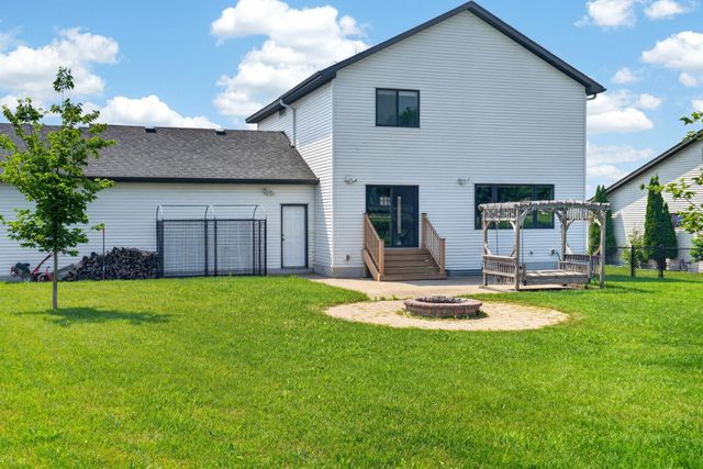 1587 Prairie View Lane NE, Sauk Rapids, MN 56379