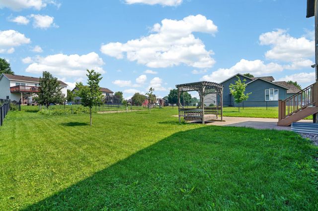 1587 Prairie View Lane NE, Sauk Rapids, MN 56379