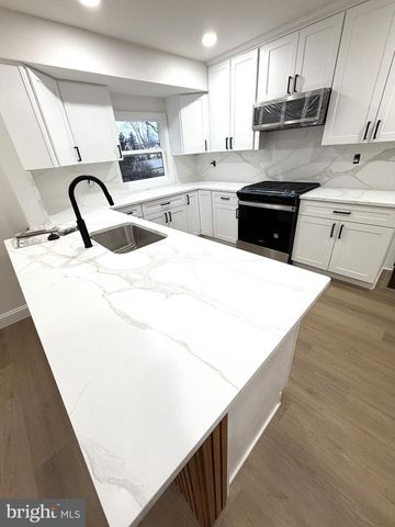 924 CROPWELL RD, Cherry Hill, NJ 08003