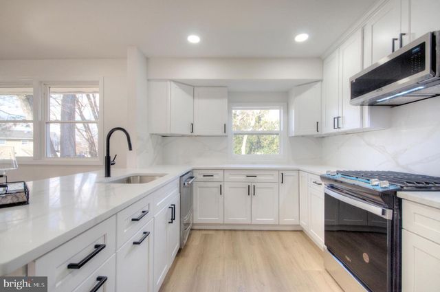 924 CROPWELL RD, Cherry Hill, NJ 08003