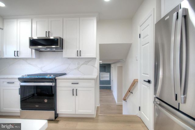 924 CROPWELL RD, Cherry Hill, NJ 08003