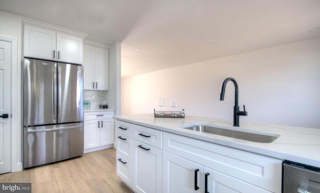 924 CROPWELL RD, Cherry Hill, NJ 08003