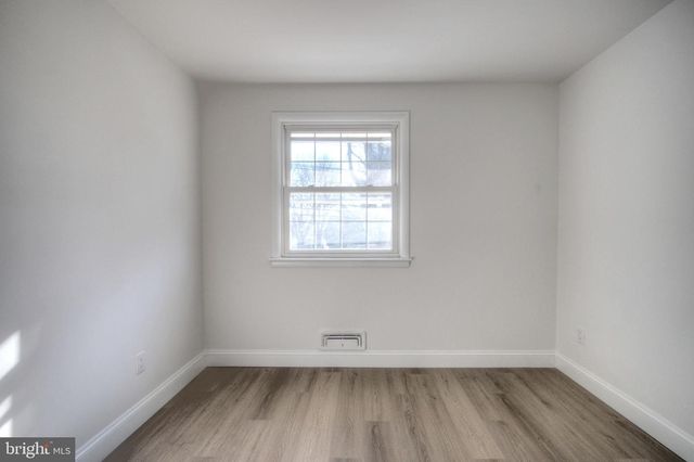 924 CROPWELL RD, Cherry Hill, NJ 08003