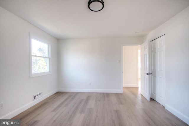 924 CROPWELL RD, Cherry Hill, NJ 08003