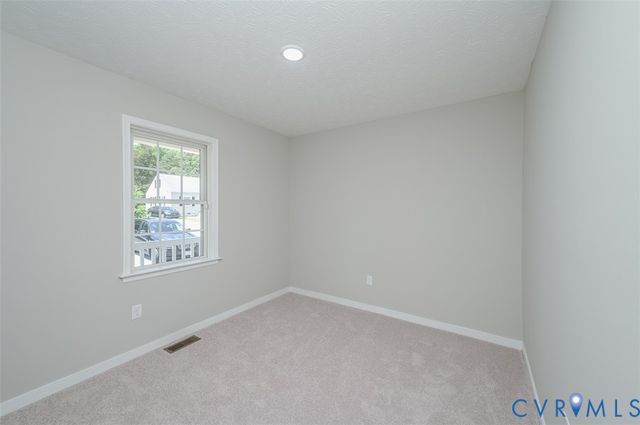105 N Quince Ave, Highland Springs, VA 23075