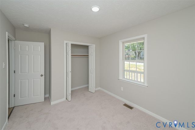 105 N Quince Ave, Highland Springs, VA 23075
