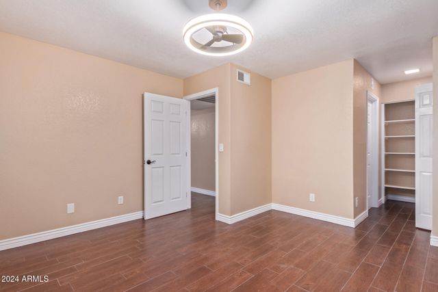 1340 N RECKER Road 140, Mesa, AZ 85205