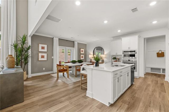 1041 Reagan Drive, Madison, GA 30650