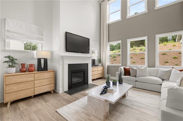 1041 Reagan Drive, Madison, GA 30650