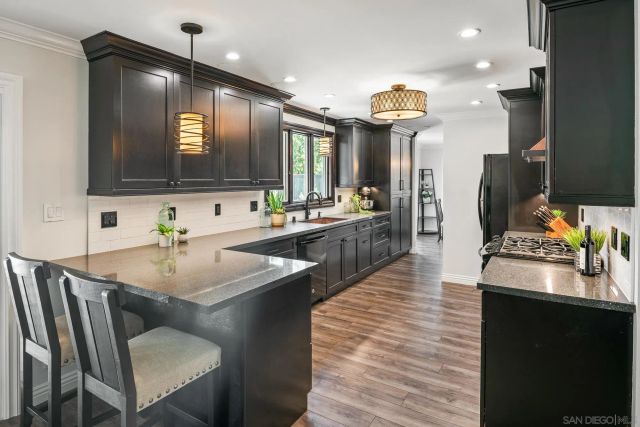 7071 Bobhird, San Diego, CA 92119