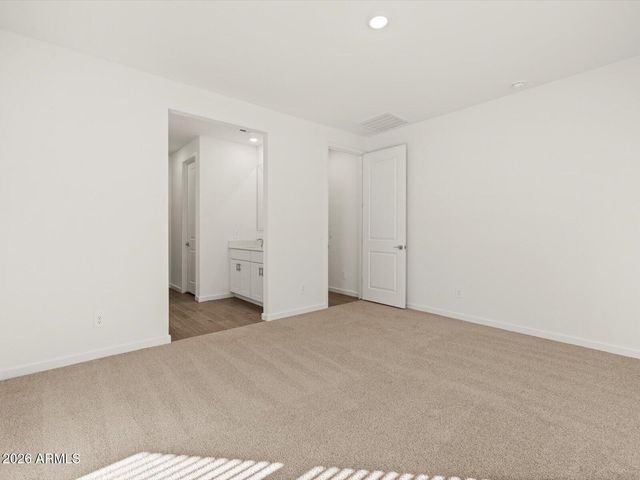 32924 N CLARET Court, San Tan Valley, AZ 85143