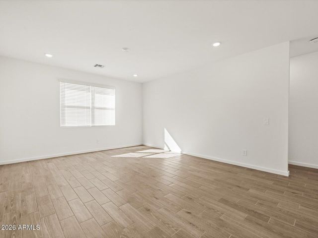 32924 N CLARET Court, San Tan Valley, AZ 85143