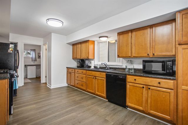 723 Arbor Court, South Haven, MI 49090