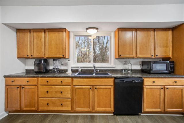 723 Arbor Court, South Haven, MI 49090