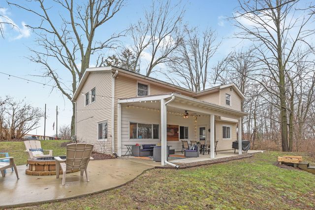 723 Arbor Court, South Haven, MI 49090