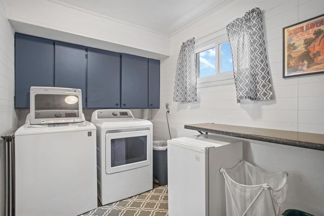 723 Arbor Court, South Haven, MI 49090