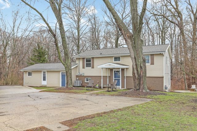 723 Arbor Court, South Haven, MI 49090