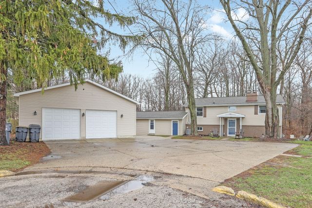 723 Arbor Court, South Haven, MI 49090