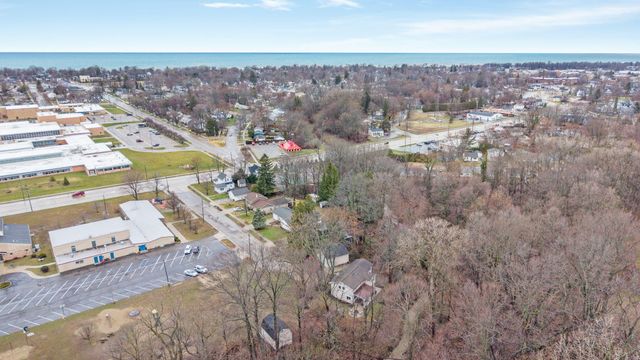 723 Arbor Court, South Haven, MI 49090