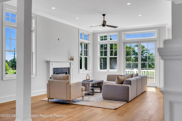 116 Eagle Way, Eatontown, NJ 07724