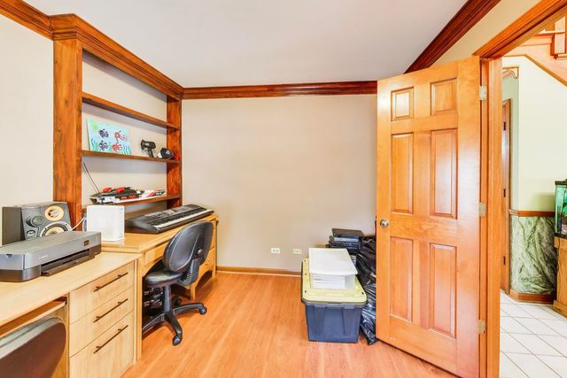 1120 Redwood Drive, Algonquin, IL 60102