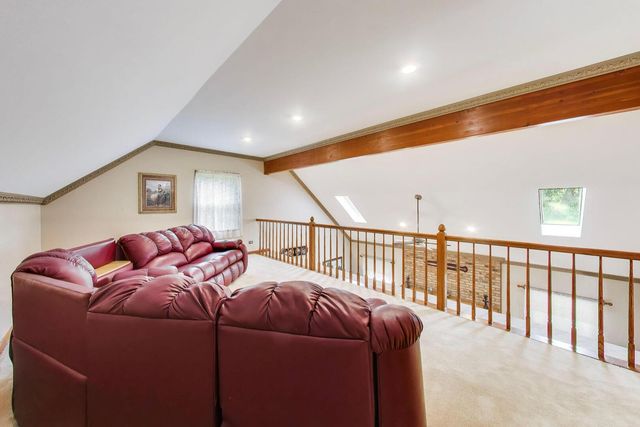 1120 Redwood Drive, Algonquin, IL 60102