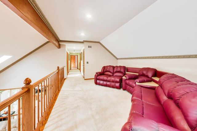 1120 Redwood Drive, Algonquin, IL 60102