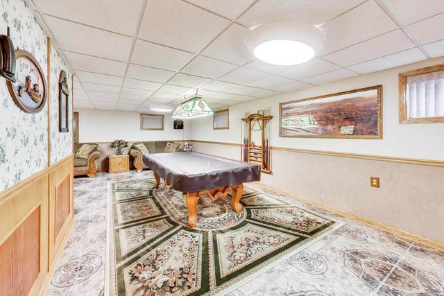 1120 Redwood Drive, Algonquin, IL 60102