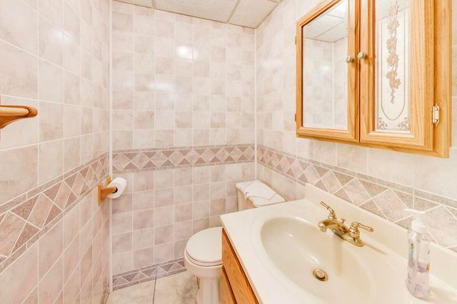 1120 Redwood Drive, Algonquin, IL 60102