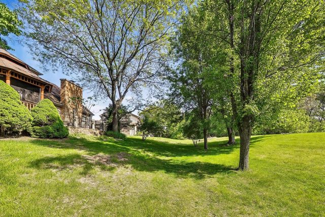 1120 Redwood Drive, Algonquin, IL 60102