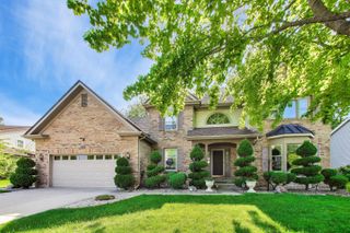 1120 Redwood Drive, Algonquin, IL 60102