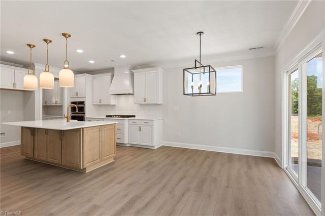 429 Bingham And Parks Road, Advance, NC 27006