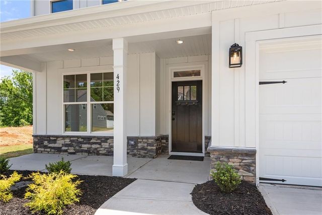 429 Bingham And Parks Road, Advance, NC 27006