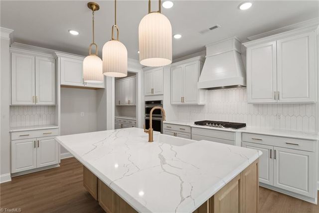 429 Bingham And Parks Road, Advance, NC 27006