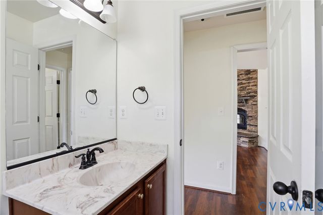 194 Summers Landing Ln, Louisa, VA 23093