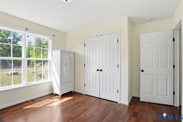 194 Summers Landing Ln, Louisa, VA 23093
