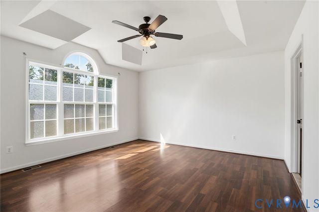 194 Summers Landing Ln, Louisa, VA 23093