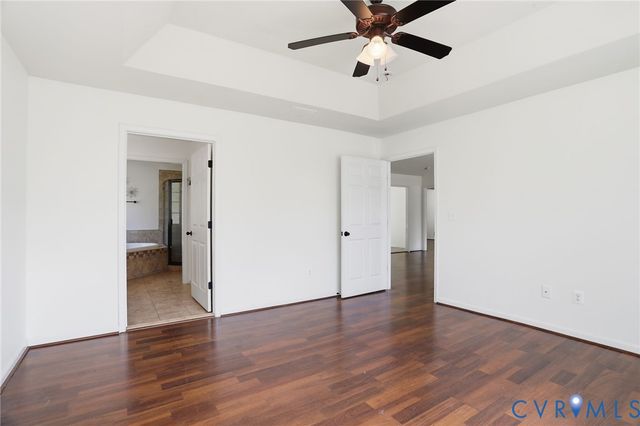 194 Summers Landing Ln, Louisa, VA 23093
