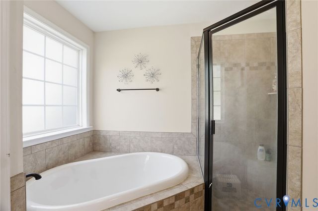 194 Summers Landing Ln, Louisa, VA 23093