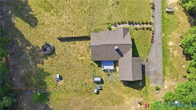 194 Summers Landing Ln, Louisa, VA 23093