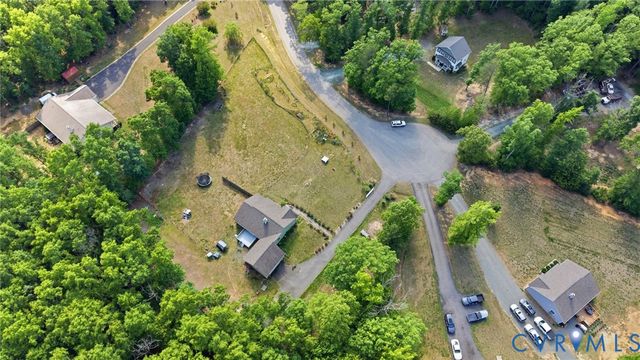 194 Summers Landing Ln, Louisa, VA 23093
