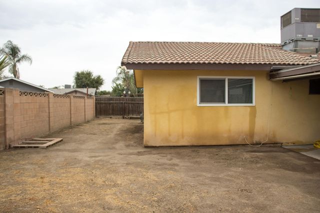 1625 S Lydia Drive, Tulare, CA 93274