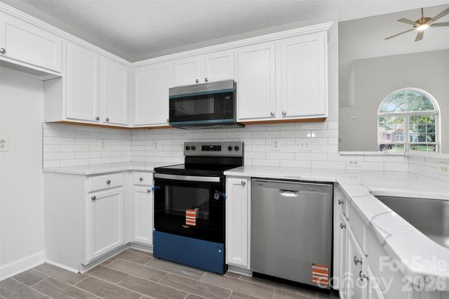 1194 Tufton Place NW, Concord, NC 28027