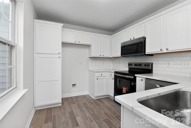 1194 Tufton Place NW, Concord, NC 28027