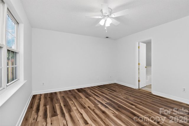 1194 Tufton Place NW, Concord, NC 28027