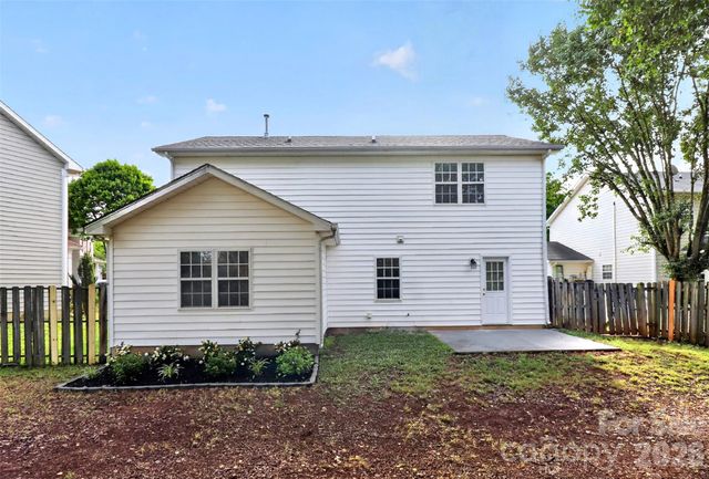 1194 Tufton Place NW, Concord, NC 28027