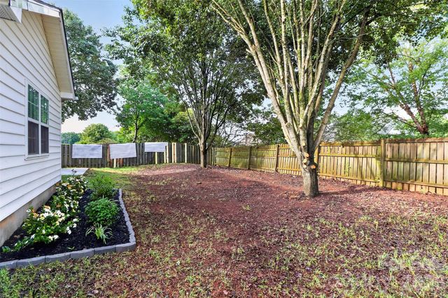 1194 Tufton Place NW, Concord, NC 28027