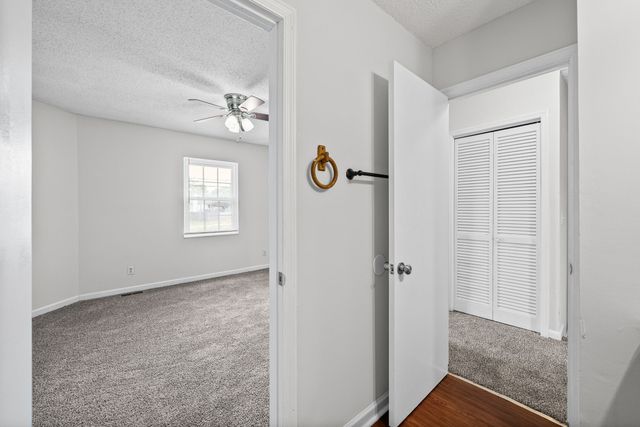 105 Greenland Ct, Clarksville, TN 37042