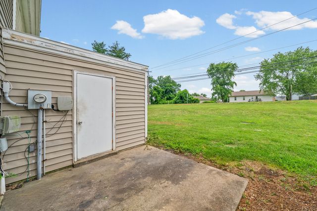 105 Greenland Ct, Clarksville, TN 37042